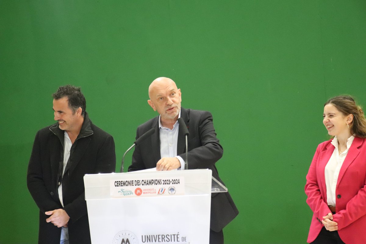 Philippe_Auge's tweet photo. Nous célébrions hier soir les étudiants champions de France universitaires 2024. Athlétisme, football, gymnastique artistique, haltérophilie, judo, rugby, volley... et dans bien d'autres disciplines, ils ont porté haut les couleurs de l'@umontpellier ! Bravo à eux ! #SUAPS https://t.co/vZhE1B7THI