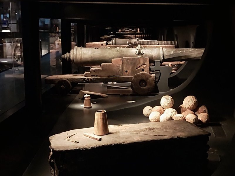ColinMBaxter's tweet photo. Happy #StBarbara's Day  patron saint of Artillery men @kejamieson_ #FortNelson @explosionmuseum  @MaryRoseMuseum  #gunneryisfunnery @Fort_Nelson @48hrsnotice4sea @bald_historian @STSDefence @sloop_speedy https://t.co/h3u1hjAIBz