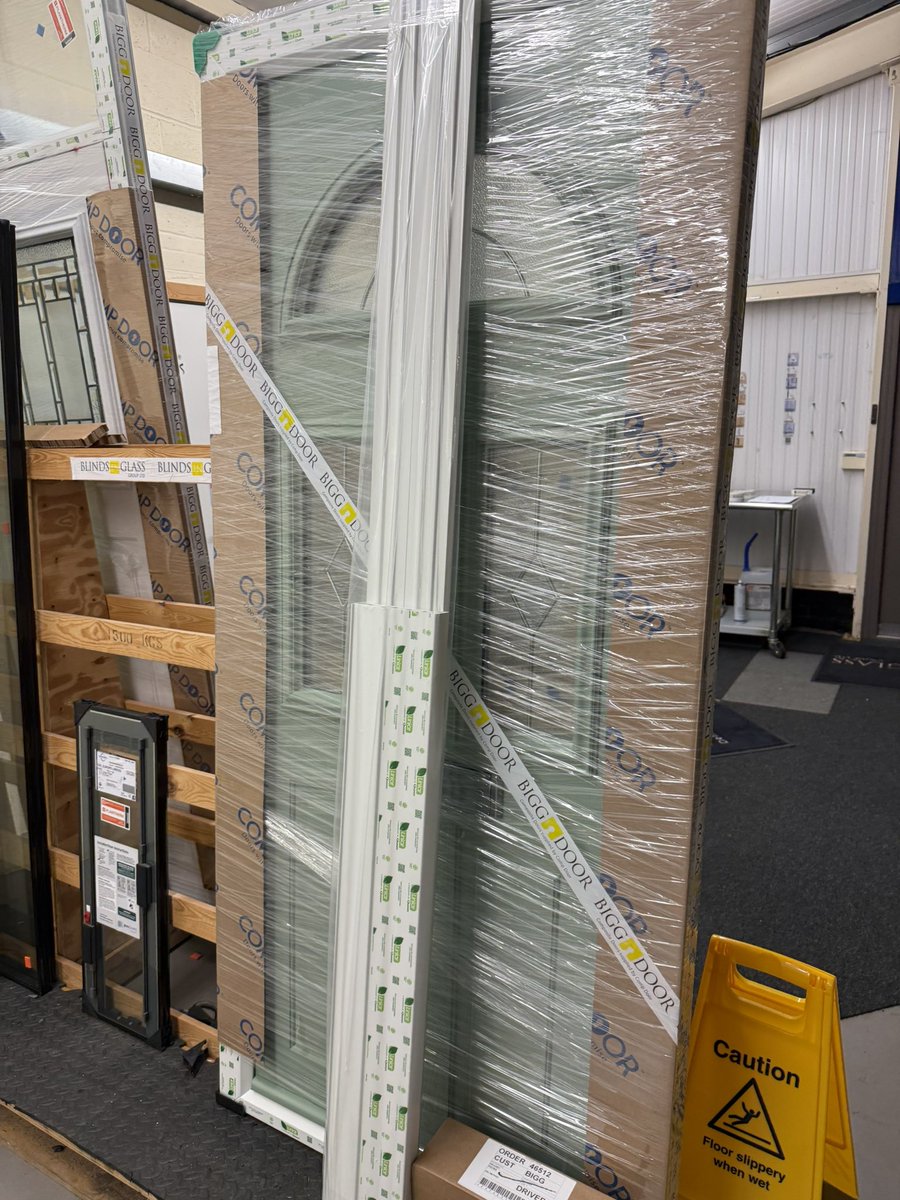 BiGG Comp Door ®️ tweet media