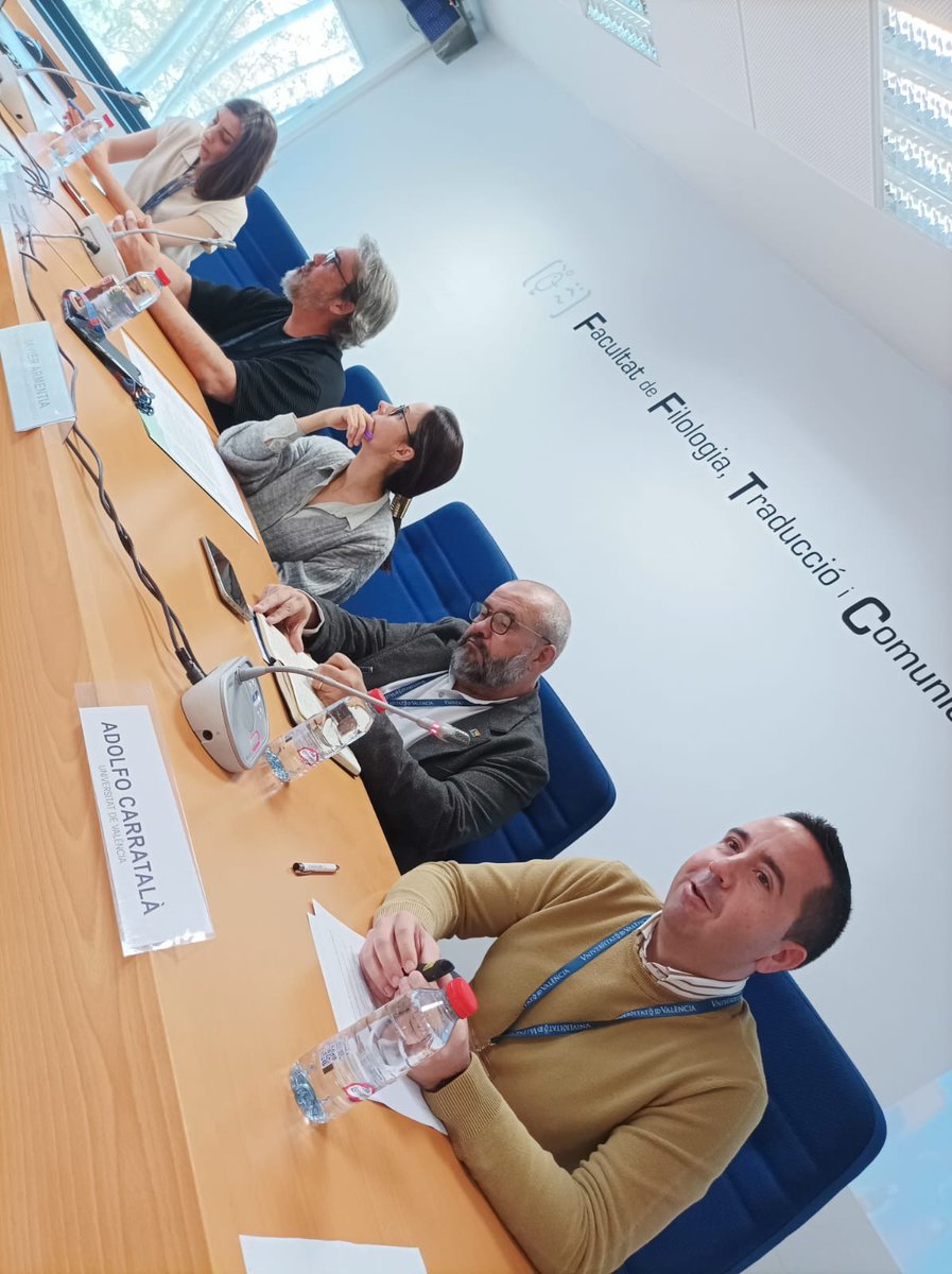 ScienceFlows (@scienceflows) on Twitter photo Más de 30 ponentes nacionales e internacionales han participado en las jornadas #Euroscicomm organizadas por el grupo de investigación <a href="/ScienceFlows/">ScienceFlows</a>, en colaboración con @FECYT y <a href="/SciencefChange/">Science For Change</a> que han analizado estrategias y tendencias de la #scicomm
uv.es/uvweb/unidad-c… Más de 30 ponentes nacionales e internacionales han participado en las jornadas #Euroscicomm organizadas por el grupo de investigación <a href="/ScienceFlows/">ScienceFlows</a>, en colaboración con @FECYT y <a href="/SciencefChange/">Science For Change</a> que han analizado estrategias y tendencias de la #scicomm
uv.es/uvweb/unidad-c…
