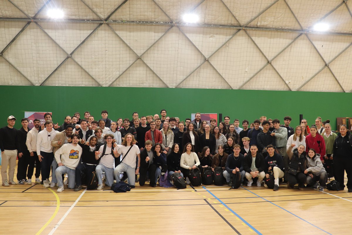 Philippe_Auge's tweet photo. Nous célébrions hier soir les étudiants champions de France universitaires 2024. Athlétisme, football, gymnastique artistique, haltérophilie, judo, rugby, volley... et dans bien d'autres disciplines, ils ont porté haut les couleurs de l'@umontpellier ! Bravo à eux ! #SUAPS https://t.co/vZhE1B7THI