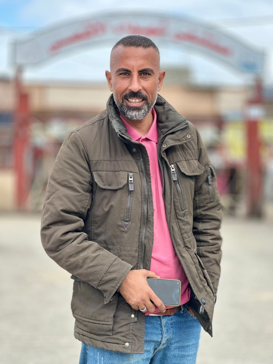 وانا بضحك وعامل اني متفائل مع انو قصتنا طويلة ومطولة وطوالة 
425 يوم من الحرب على #غزة

وشكرا يبو سكيك ع الصورة ❤️