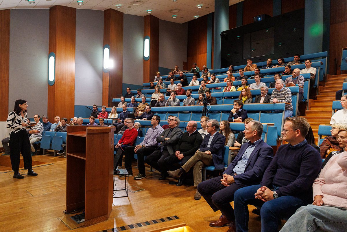 Humar Lab (Matjaž Humar) (@humarlab) on Twitter photo Matjaž Humar has received the <a href="/ERC_Research/">European Research Council (ERC)</a> #ERCCoG (ERC Consolidator Grant) in the amount of 2.3 million EUR. Within the grant #SoftQuanta, we will develop novel quantum light sources based on soft and biological materials.
<a href="/JSI_SLO/">Jožef Stefan Institute</a> <a href="/FMF_UL/">FMF UL</a>
PC 📸- Marjan Verč, Many thanks. Matjaž Humar has received the <a href="/ERC_Research/">European Research Council (ERC)</a> #ERCCoG (ERC Consolidator Grant) in the amount of 2.3 million EUR. Within the grant #SoftQuanta, we will develop novel quantum light sources based on soft and biological materials.
<a href="/JSI_SLO/">Jožef Stefan Institute</a> <a href="/FMF_UL/">FMF UL</a>
PC 📸- Marjan Verč, Many thanks.