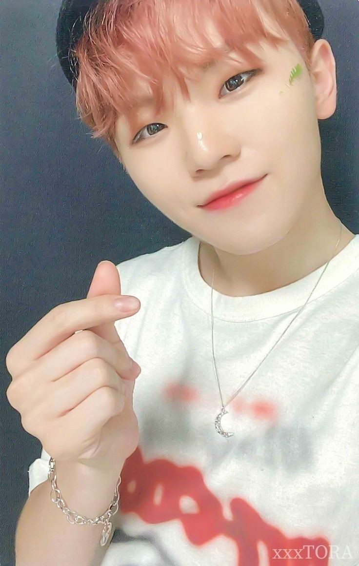 <a href="/LeeJilover/">이지사</a> 지훈이의 손하트🫰
모두 좋은 일 생기길 바라며☺️
