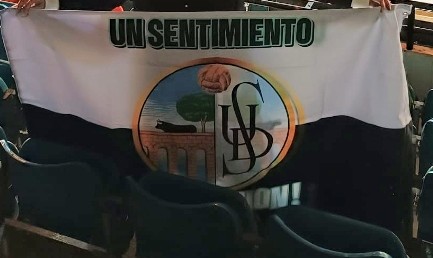 lsanchet_h's tweet photo. Anoche con la emoción nos dejamos la bandera en fondo sur. Si alguien la recogió o encontró por favor que se ponga en contacto conmigo. Agradezco difusión!!! https://t.co/gCBrVKHgTY
