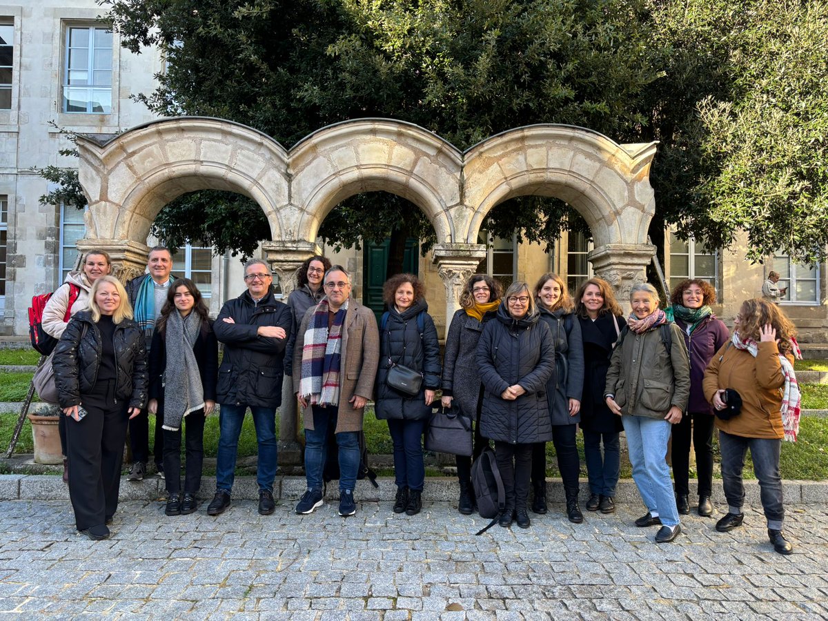 IDFUniHD's tweet image. Project meeting of the Erasmus+ project “Communikite” in beautiful Poitiers with partners from Bologna, Coimbra, Kiev, Poitiers, Salamanca, Warsaw and Heidelberg to discuss the platform for learning materials for migrants and refugees.
#communikite #erasmus+ #learningmaterial