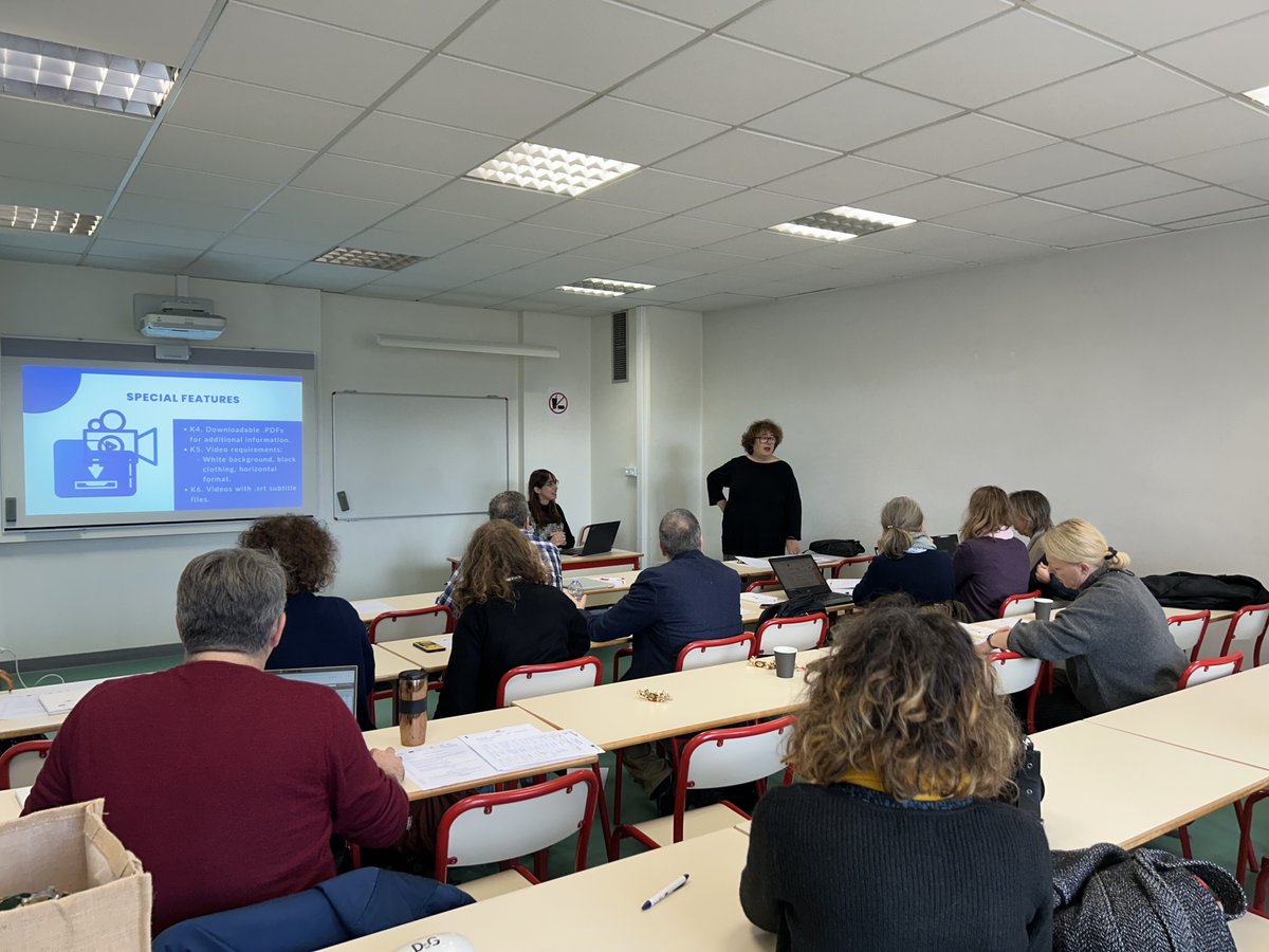 IDFUniHD's tweet image. Project meeting of the Erasmus+ project “Communikite” in beautiful Poitiers with partners from Bologna, Coimbra, Kiev, Poitiers, Salamanca, Warsaw and Heidelberg to discuss the platform for learning materials for migrants and refugees.
#communikite #erasmus+ #learningmaterial