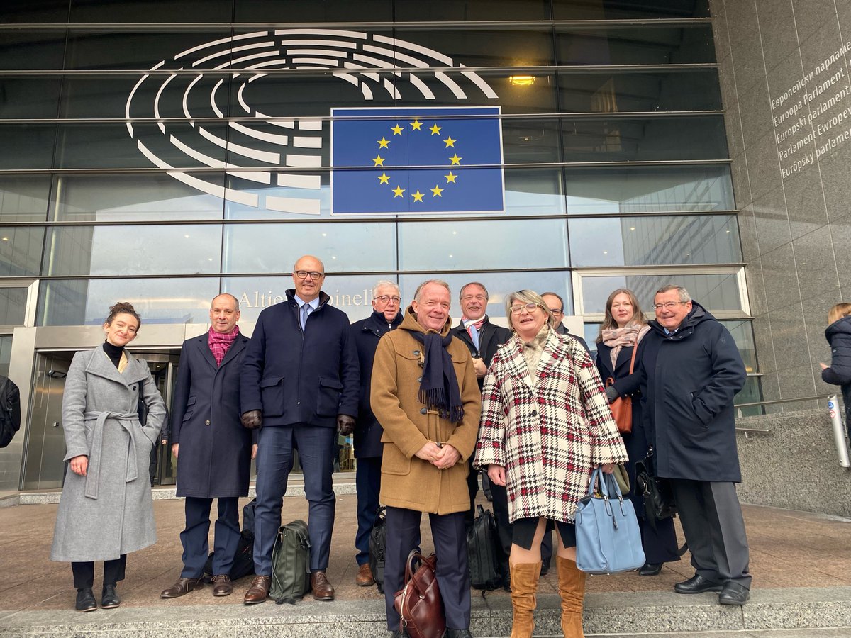 CPME (@cpmenationale) on Twitter photo European SME Day📢 | <a href="/AsselinFasselin/">François Asselin</a>
et une délégation d’entrepreneurs français viennent à la rencontre d'eurodéputés, au Parlement de Bruxelles
✅ Une journée organisée par la #CPME pour affirmer les positions des #TPE #PME en Europe
<a href="/ahaefelin/">Arnaud C. HAEFELIN</a> <a href="/JEDUMESNIL/">du Mesnil JE</a> <a href="/BeatriceBRSN/">Béatrice Brisson</a> European SME Day📢 | <a href="/AsselinFasselin/">François Asselin</a>
et une délégation d’entrepreneurs français viennent à la rencontre d'eurodéputés, au Parlement de Bruxelles
✅ Une journée organisée par la #CPME pour affirmer les positions des #TPE #PME en Europe
<a href="/ahaefelin/">Arnaud C. HAEFELIN</a> <a href="/JEDUMESNIL/">du Mesnil JE</a> <a href="/BeatriceBRSN/">Béatrice Brisson</a>