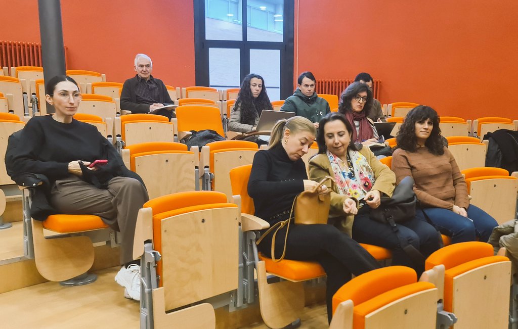 <a href="/juanroyoabenia/">Juan Royo Abenia Goyanes Tul</a> <a href="/FundacionDfa/">Fundacion Dfa</a> <a href="/unizar/">Universidad Zaragoza</a> <a href="/ouad_unizar/">OUAD_Unizar</a> <a href="/PlenaAragon/">PlenaInclusiónAragón</a> <a href="/Fundacion_ONCE/">Fundación ONCE</a> <a href="/aragusta2018/">Aragusta</a> <a href="/fecem_unizar/">Facultad de Economía y Empresa</a> <a href="/zaragusta/">Zaragusta</a> <a href="/ILUNION/">ILUNION</a> <a href="/foroinserta/">Foro Inserta Responsable</a> <a href="/insertainnova/">Inserta Innovación</a> <a href="/Jm_M63/">jmmoneva</a> <a href="/LabradorPilar/">Pilar Labrador</a> <a href="/ILUNIONHotels/">ILUNION Hotels</a> La Discapacidad aporta valor a las empresas. El empleo personalizado es clave en su productividad. Alumnos, empresas e instituciones compartieron buenas prácticas hoy en Zaragoza culturaRSC.com