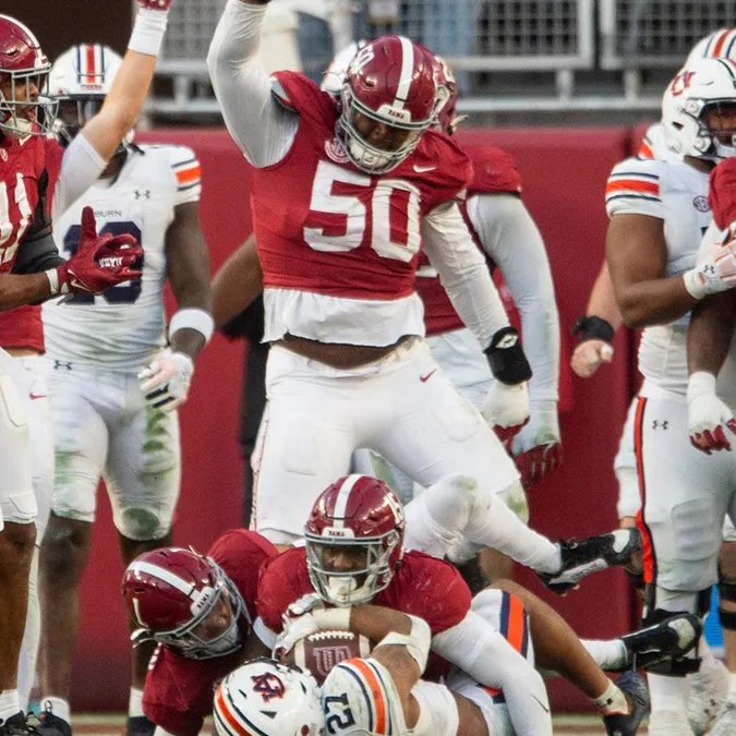 The ACC are reportedly 'incredibly shocked' #Alabama are ranked above Miami in CFP rankings😅

#RollTide