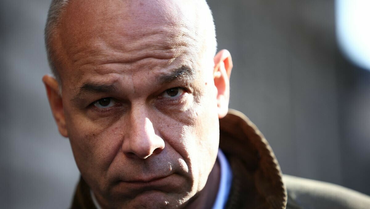 Arnaud Rousseau, le président de la <a href="/FNSEA/">La FNSEA</a>, demande aux députés de ne pas voter la motion de censure #MotiondeCensure
➡️ l.francebleu.fr/KfUc