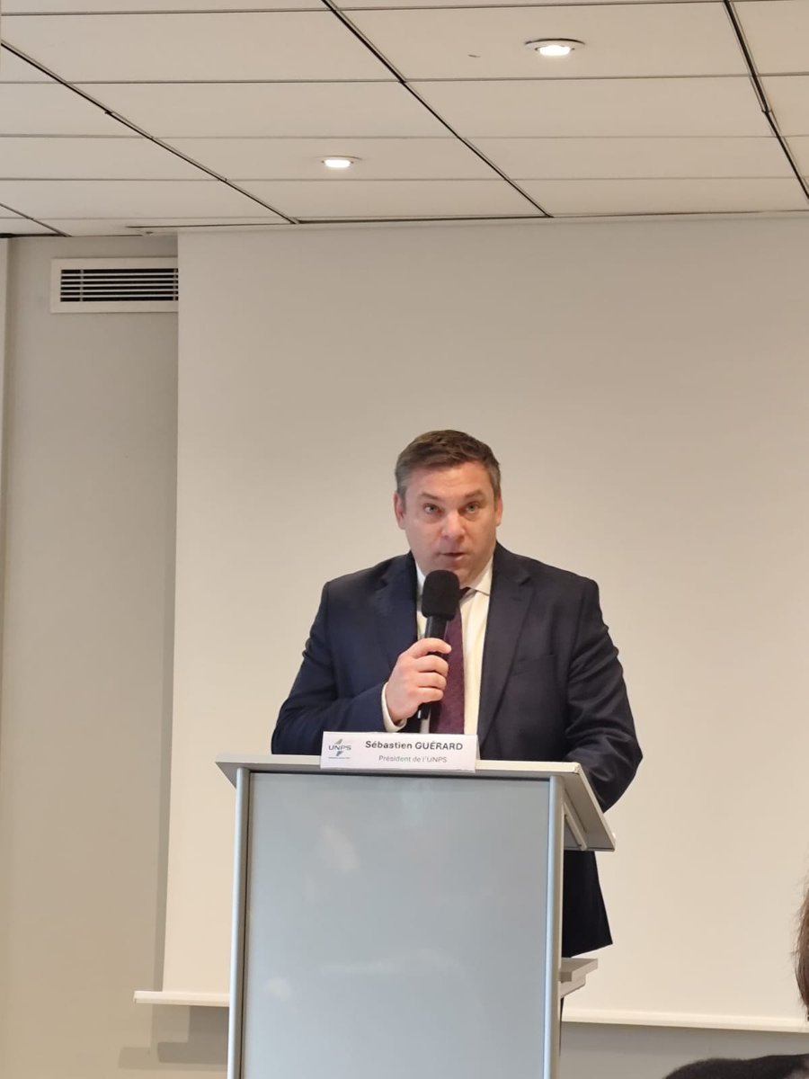 L'Union Nationale des Professionnels de Santé (@unps10) on Twitter photo 🎤 Début du séminaire 2024 de l’UNPS ! <a href="/SbastienGUERAR2/">Sébastien Guérard</a> , Président de l'UNPS, ouvre les 2 jours de travaux de réflexion avec l’ensemble des membres de l’UNPS sur l’évolution des métiers de la santé. 🎤 Début du séminaire 2024 de l’UNPS ! <a href="/SbastienGUERAR2/">Sébastien Guérard</a> , Président de l'UNPS, ouvre les 2 jours de travaux de réflexion avec l’ensemble des membres de l’UNPS sur l’évolution des métiers de la santé.