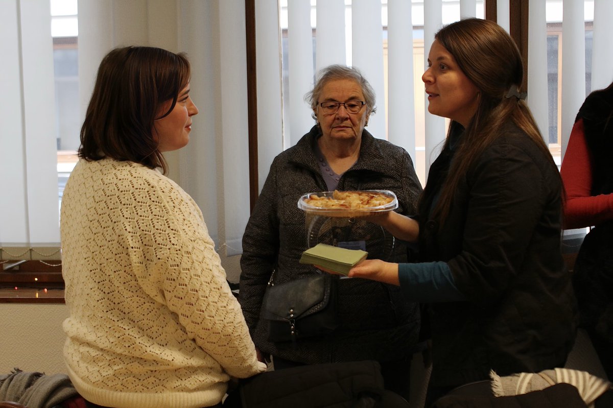 Réunion d'Équipe de fin d’année 🎄

Au programme : Accueil des nouvelles recrues, présentation des nouveaux services 💻📸, et hommage à l'engagement de Mme BOURARECHE 👏

Un moment convivial clôturé par un goûter de Noël🎄

#Equipe #Recrues #Services #Noël #Engagement
