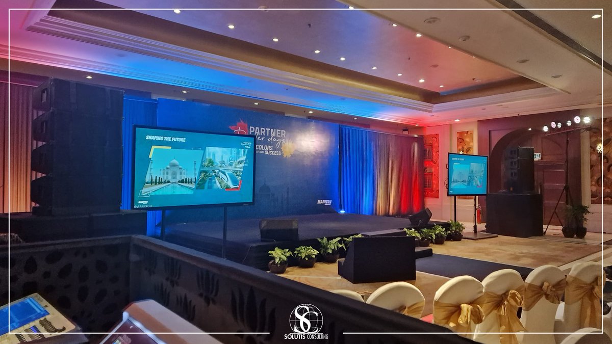 🇮🇳 Retour sur l'une des plus belles destinations de cette année, avec une diffusion en #Inde, à #NewDelhi, pour l'un de nos clients.

🌈 Nous avons réalisé des supports animés ainsi que des jingles vidéo pour cet #événement haut en couleurs !