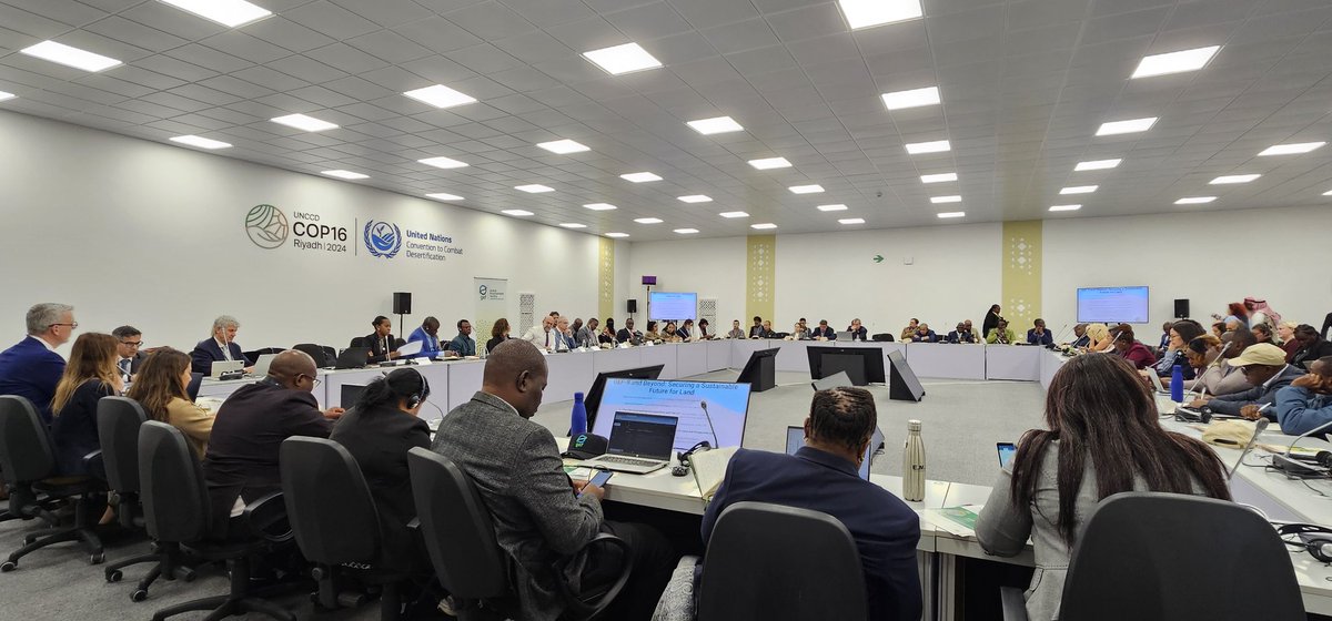 Mohamed Bakarr (@mibakarr) on Twitter photo At a packed room event, <a href="/theGEF/">Global Environment Facility (GEF)</a> CEO amd Chairperson <a href="/cmrodrigueze/">Carlos Manuel Rodriguez</a> reiterates the need for #interated actions and #policy coherence by countries; key to meeting the scale and ambition for achieving global envionmental sustainability. At a packed room event, <a href="/theGEF/">Global Environment Facility (GEF)</a> CEO amd Chairperson <a href="/cmrodrigueze/">Carlos Manuel Rodriguez</a> reiterates the need for #interated actions and #policy coherence by countries; key to meeting the scale and ambition for achieving global envionmental sustainability.