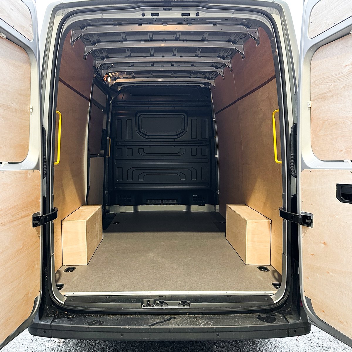 vehicleaccltd's tweet image. VW CRAFTER 2024

🔵 Ply Lining Kit

Ply Lining prevents damage from shifting cargo, tools, or equipment. It helps to minimise scratches, dents, and general wear and tear that may occur during transportation. 
#vehicleaccessories #vanlining #plylining #plywoodlining #plywood #vw
