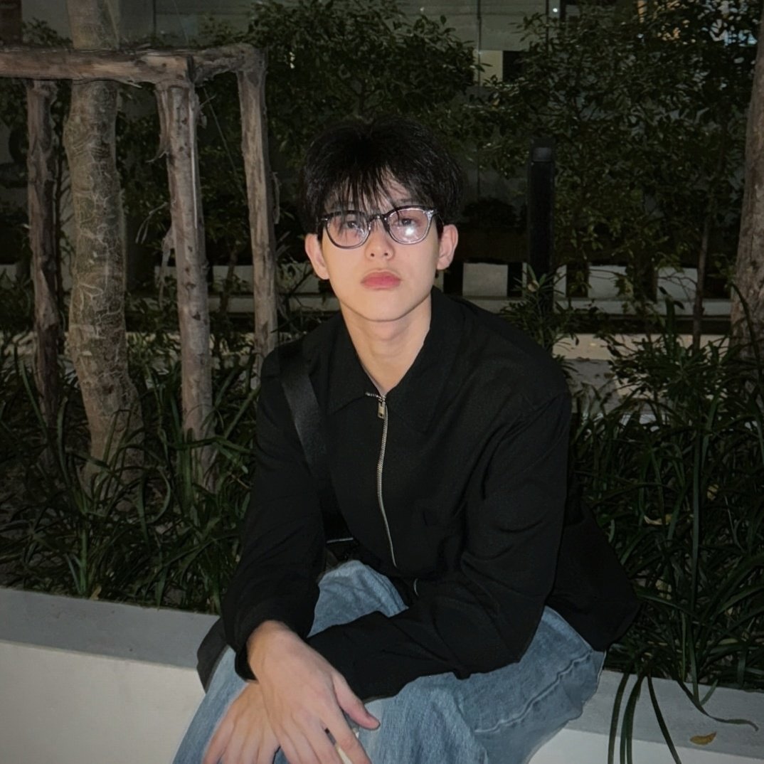 km0607_'s tweet image. 𝙠𝙧𝙞𝙩 ; #krmjtc