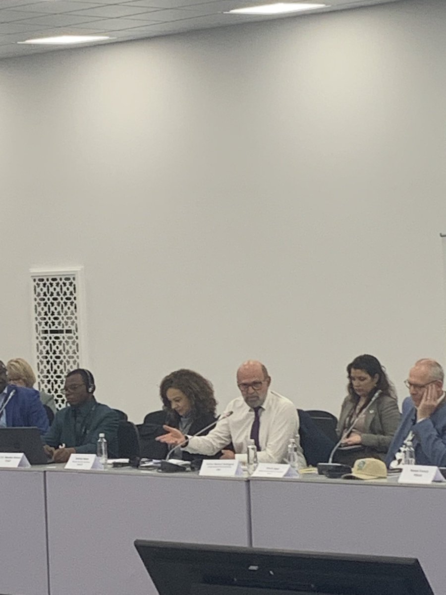 Inspirational opening speech &amp; reality check from <a href="/cmrodrigueze/">Carlos Manuel Rodriguez</a> , CEO of the <a href="/theGEF/">Global Environment Facility (GEF)</a> , <a href="/UNCCD/">UN Land and Drought</a> , COP16