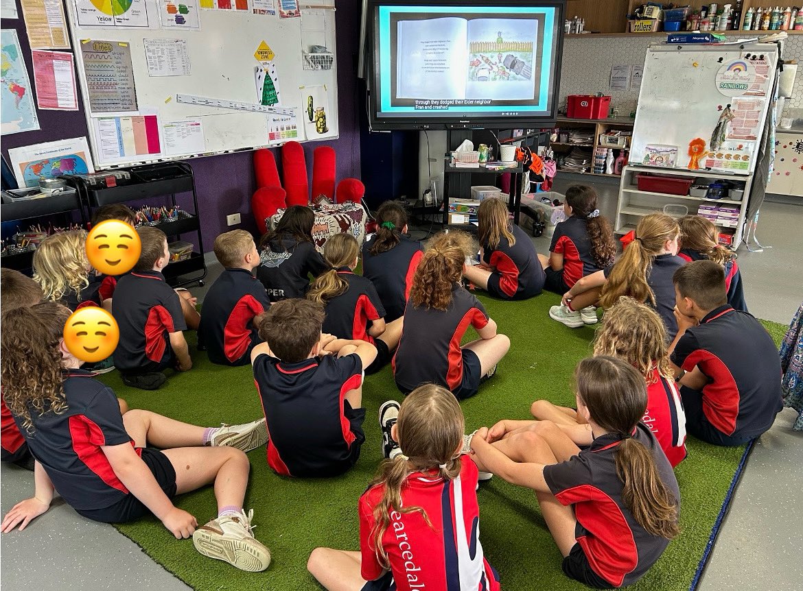 Someone pinch me. School kids watching my YouTube video in their class. My picture book really getting out into the world! So surreal yet so amazing 🤗🤗🤗🤗🤗