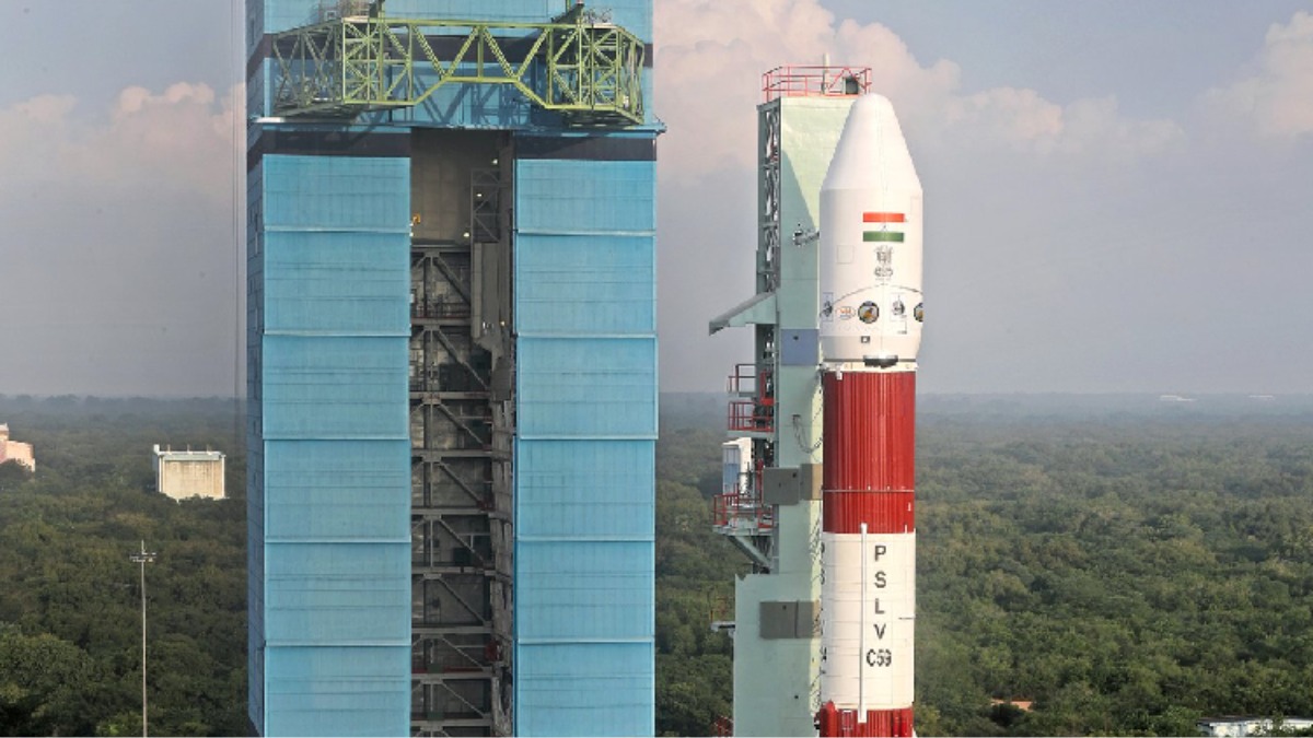 Radio3 Scienza (@radio3scienza) on Twitter photo In collegamento dall'India il fisico solare Silvano Fineschi di <a href="/INAF_OATo/">INAF Osservatorio Astrofisico di Torino</a> ci racconta come funzionerà la missione #Proba3, il cui lancio, previsto per le 11.38 di stamani, è stato rinviato a domani: la missione prevede la messa in orbita di due satelliti distanti 150 metri l'uno In collegamento dall'India il fisico solare Silvano Fineschi di <a href="/INAF_OATo/">INAF Osservatorio Astrofisico di Torino</a> ci racconta come funzionerà la missione #Proba3, il cui lancio, previsto per le 11.38 di stamani, è stato rinviato a domani: la missione prevede la messa in orbita di due satelliti distanti 150 metri l'uno
