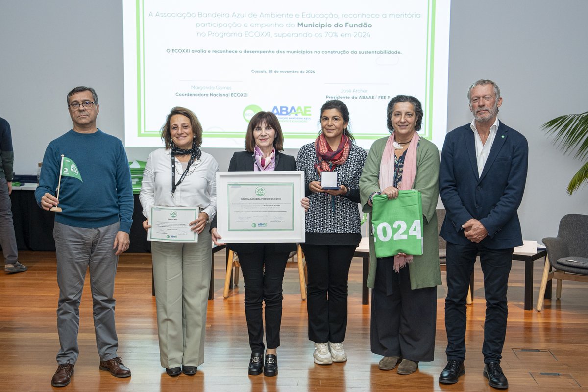 O Município do Fundão foi distinguido com a Bandeira Verde "ECO XXI", com um índice de 78,3%, numa distinção que visa reconhecer as boas práticas de sustentabilidade desenvolvidas nos municípios.