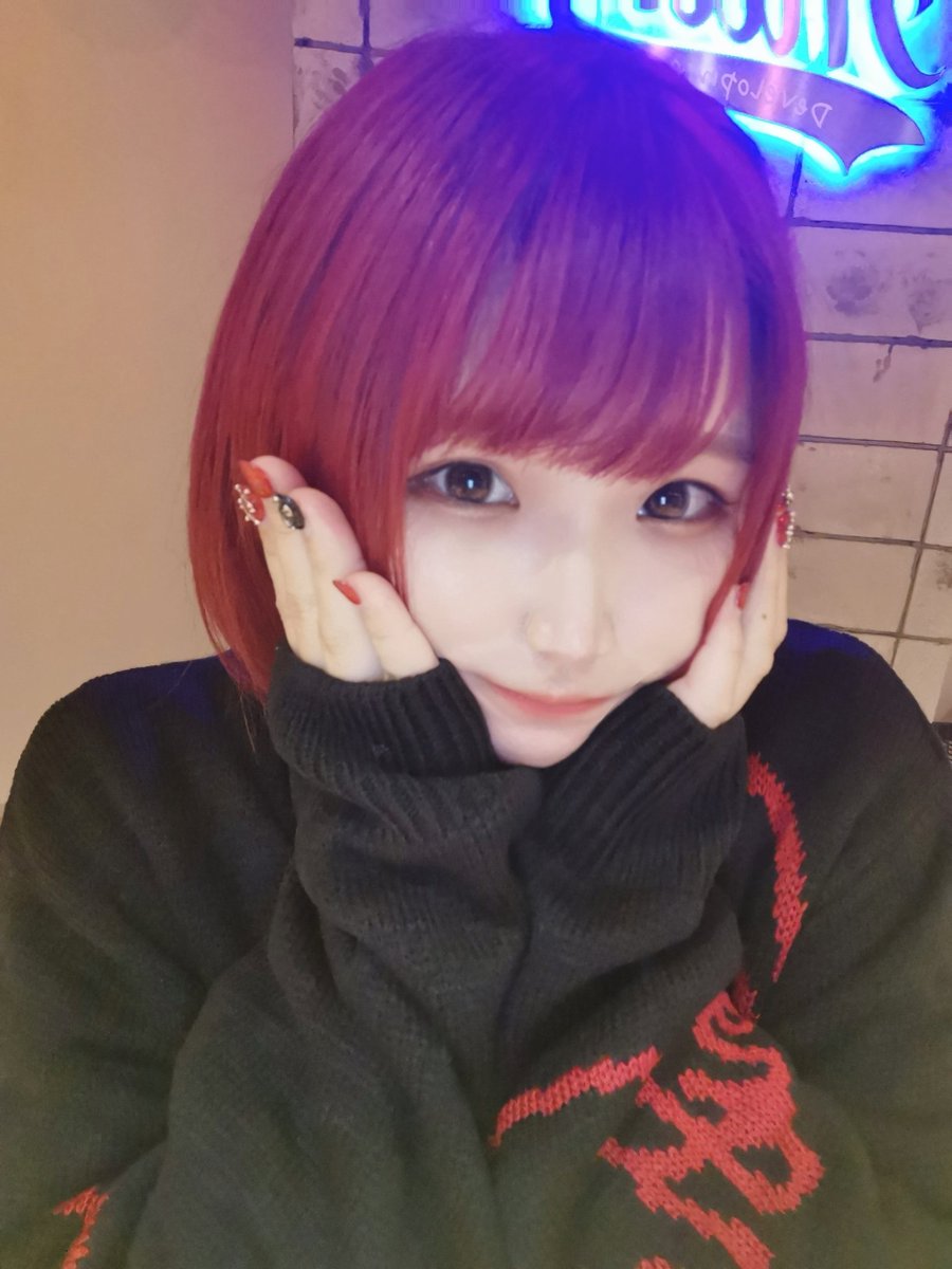 ui__hat's tweet photo. 冬仕様⛄️
#HaT #HATEandTEARS
#MORPH8NE #SiamJShow2024presentedbyAirAsia https://t.co/5707zyS3NG