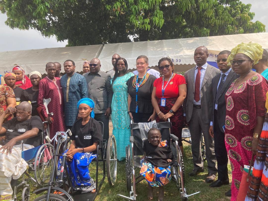 RefugeesCmr's tweet photo. #DisabledButNotDefeated! On the #InternationalDayForTheDisabled 71 champions benefitted wheelchairs, tricycles,canes,glasses, prostheses and disability cards in Douala.Their resilience tells us that barriers are steppingstones. Let's continue to uplift and empower. #UNHCR #MINAS https://t.co/SeKgJAykYX