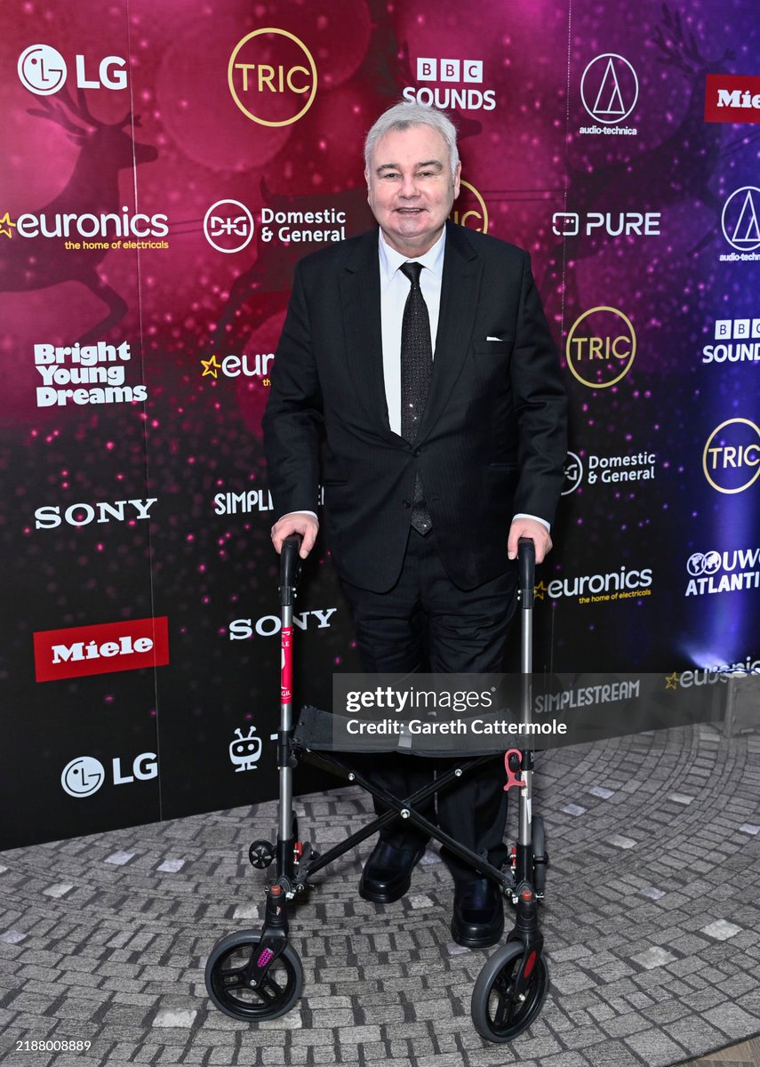 shitbritishpics's tweet image. Eamonn Holmes attends the 2024 TRIC Christmas lunch at The Londoner Hotel (2024)