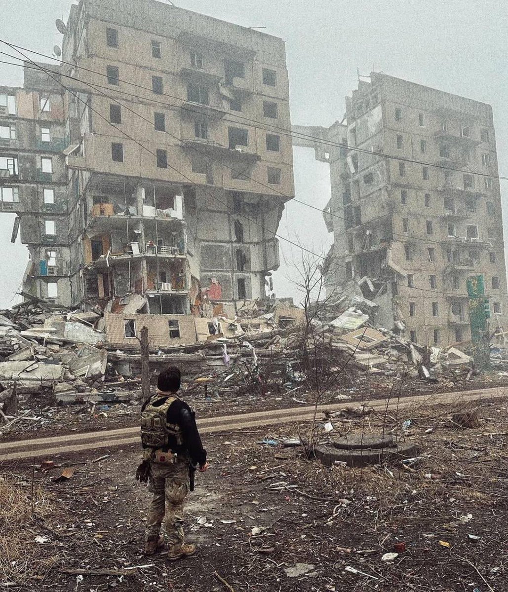 IAPonomarenko's tweet photo. Toretsk, Ukraine.

The plague of Russian fascism is coming. https://t.co/sXw4BjUv1c