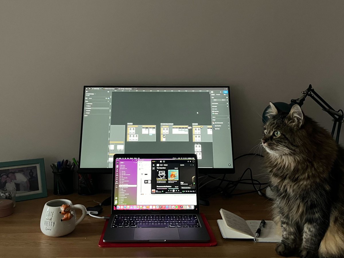 VoyaDigital's tweet image. VOYA Digital has been remote from day one—and it always will be! 🌍 Great ideas know no boundaries, and neither do our four-pawed &apos;purr-fessional&apos; team members who love to &apos;cat&apos;tribute during work hours. 🐾✨ 

#RemoteFirst #DesignWithoutLimits