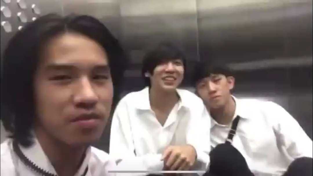 อัญชลี วันทา อภิวาท tweet media