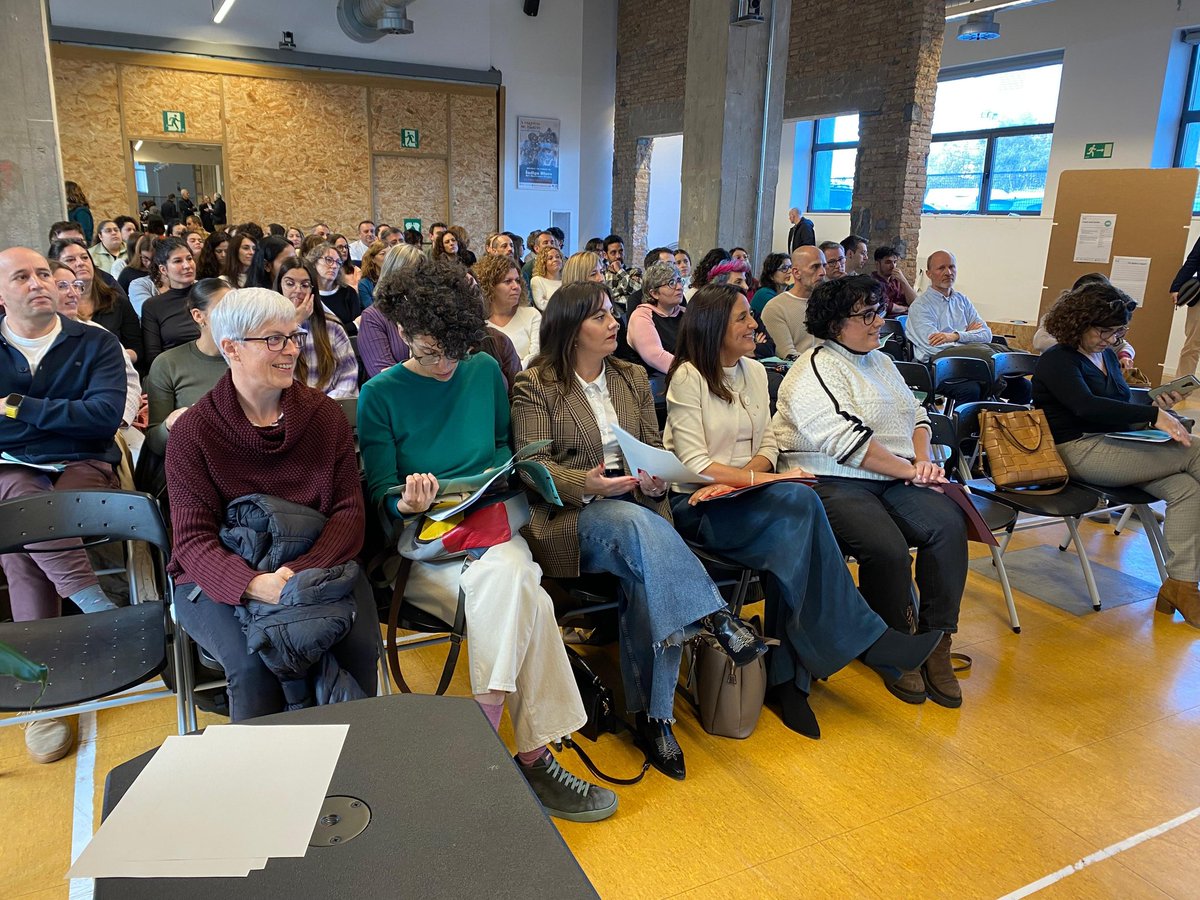 A <a href="/la_ciba/">La CIBA</a> es fa aquest migdia la jornada “Avancem en l’estratègia local contra l’abandonament escolar prematur” amb la presència de la consellera <a href="/educaciocat/">Educació</a> <a href="/eniubo/">Esther Niubó</a>