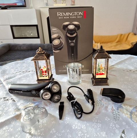 CoraKaro's tweet photo. *Werbung* Produkttest Limitless X Rotationsrasierer X5 von Remington https://t.co/upwxdNBa10

#bloggen #testen #bewerten #remington, #rotationsrasierer, #rotationsrasiererlimitlessX #remingtonpioniere @remington.official @produktpioniere https://t.co/L3PtETPJvS