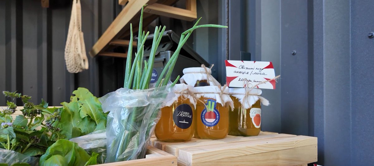 Kharkiv's researchers embarked on a local tour to connect with stakeholders in food policy, security, circular production, and Zero Waste principles.

Learn about the De-Occupation Shop, the dairy kitchen, a volunteer food initiative, and a snail farm🐌

🔗fusilli-project.eu/general/kharki…