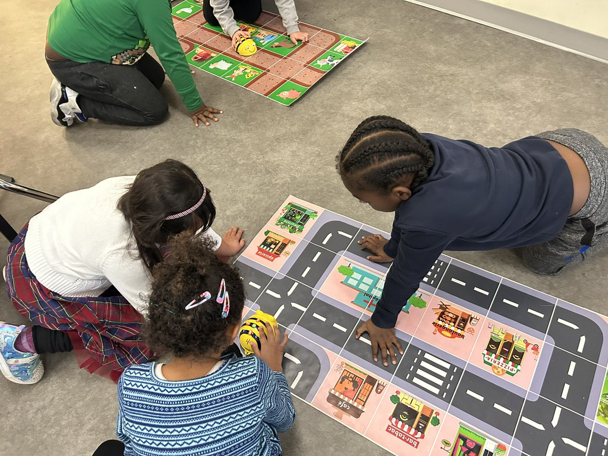 MissLEmmanuel's tweet image. Yesterday we had so much fun using the beebots! We are very excited to start learning how to code!🐝
•
@OttCatholicSB @SMYocsb #ocsbMath #ocsbCodes