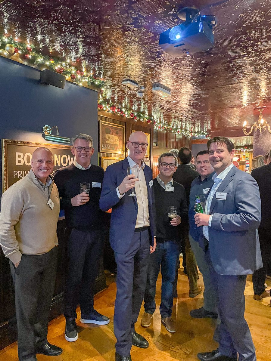 SmartTaskingCom's tweet image. Big thanks to our clients and partners who joined us at The Globe in London to celebrate the launch of smart/sync and smart/rmo.

Great conversations, bold ideas, and plenty of toasts to innovation! 🚀

Here’s to driving success together. 🙌

#Innovation #SmartSync #SmartRMO