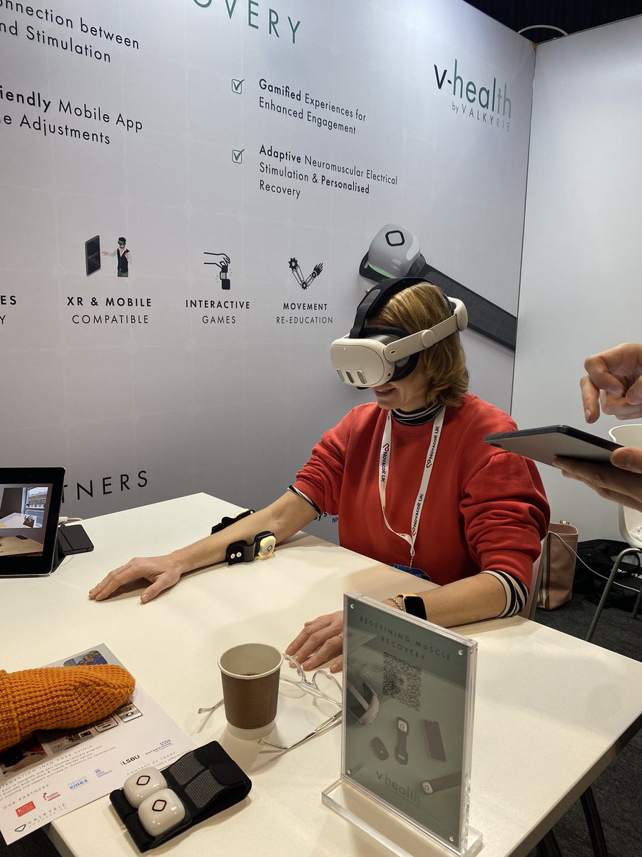 Stimulating start to I’m sure another stimulating day… #VR #FES and of course #coffee
#uksf24