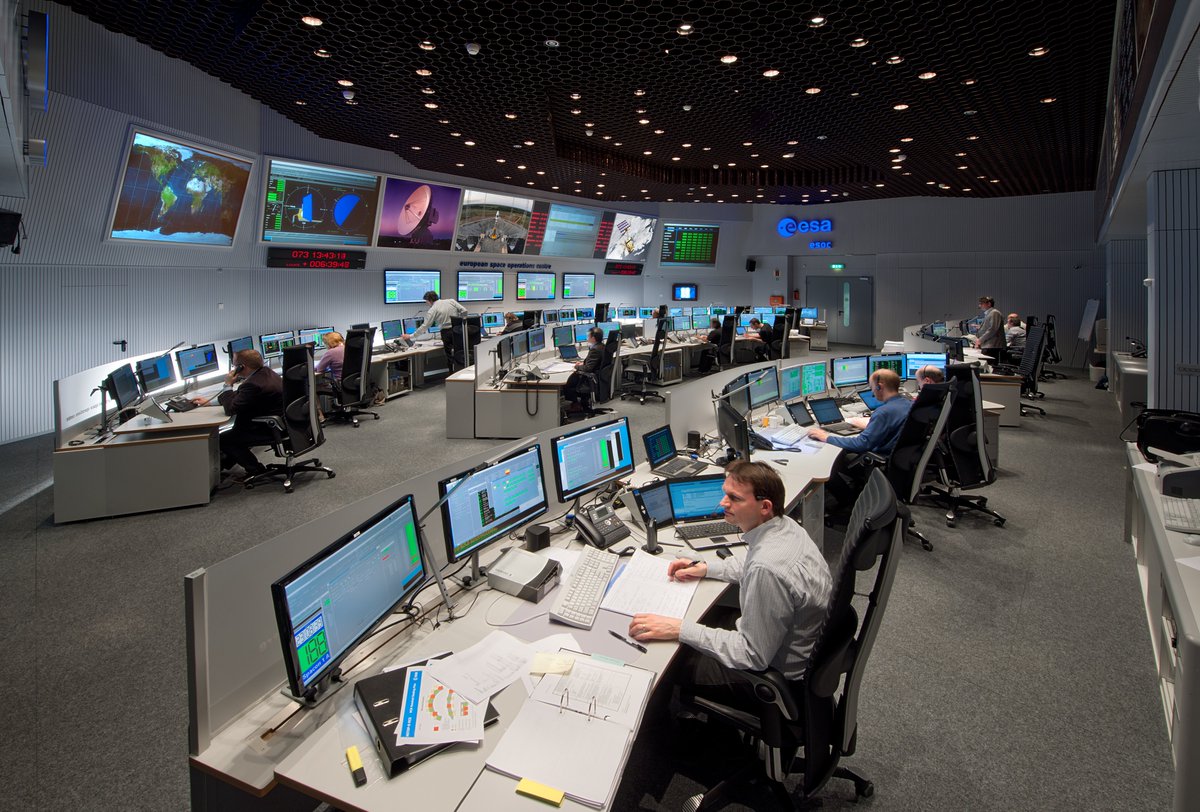 It's LAUNCH day! 👇 We have talked to our software coordinators for Sentinel-1C.

⌚ 22:00 CET
 📍  Europe’s Spaceport in Kourou, French Guiana
🚀 Vega-C rocket

Read the full article:

telespazio.de/en/news-and-st…

#launch #copernicus #Sentinel1