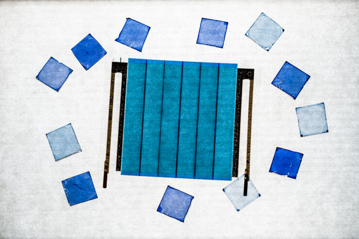 Large-scale production of organic solar cells with high efficiency and minimal environmental impact. This can now be made possible through a new design principle developed at Linköping University by <a href="/Gao_group/">Prof. Feng Gao's group at LiU</a>. 
#solarcells #organic #research