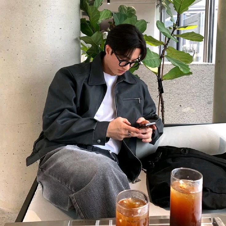 malam ini libur ml ganti main cup pong diajari sm atlet internasional cup pong.