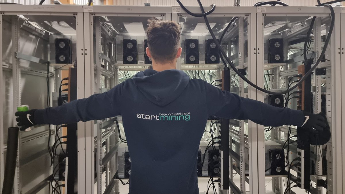 Nans_OB's tweet photo. J’ai toujours voulu être au cœur du #Hashrate et du consensus #BTC. 

Une chose de faite ✅ 

⛏️⚡️ https://t.co/9L3zblFXXt