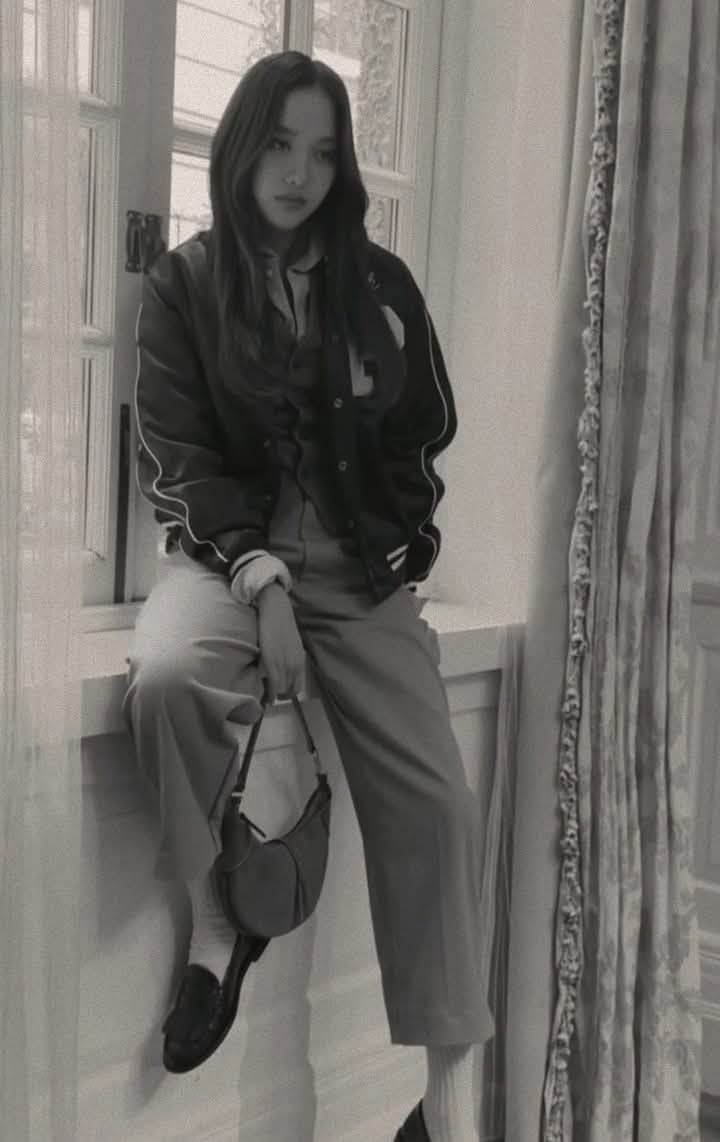 Freenbeckysreal's tweet photo. Sheeshhh so cool babe🤎

#RalphLaurenxFREEN
#VeryRalph 
#srchafreen https://t.co/XvzNRk85fY