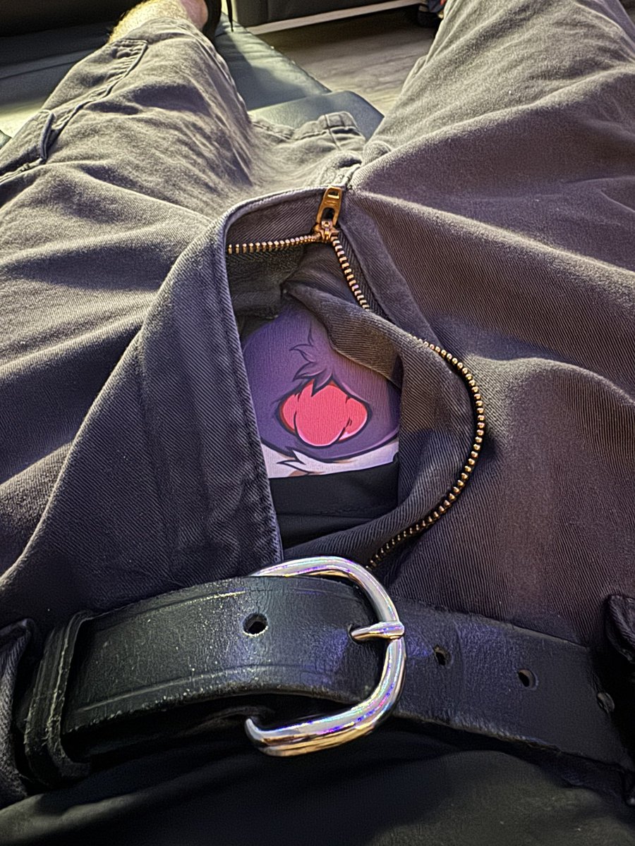 Peekaboo 😘
Loving my new jocks from <a href="/SYSUndies/">SYS Undies</a>
