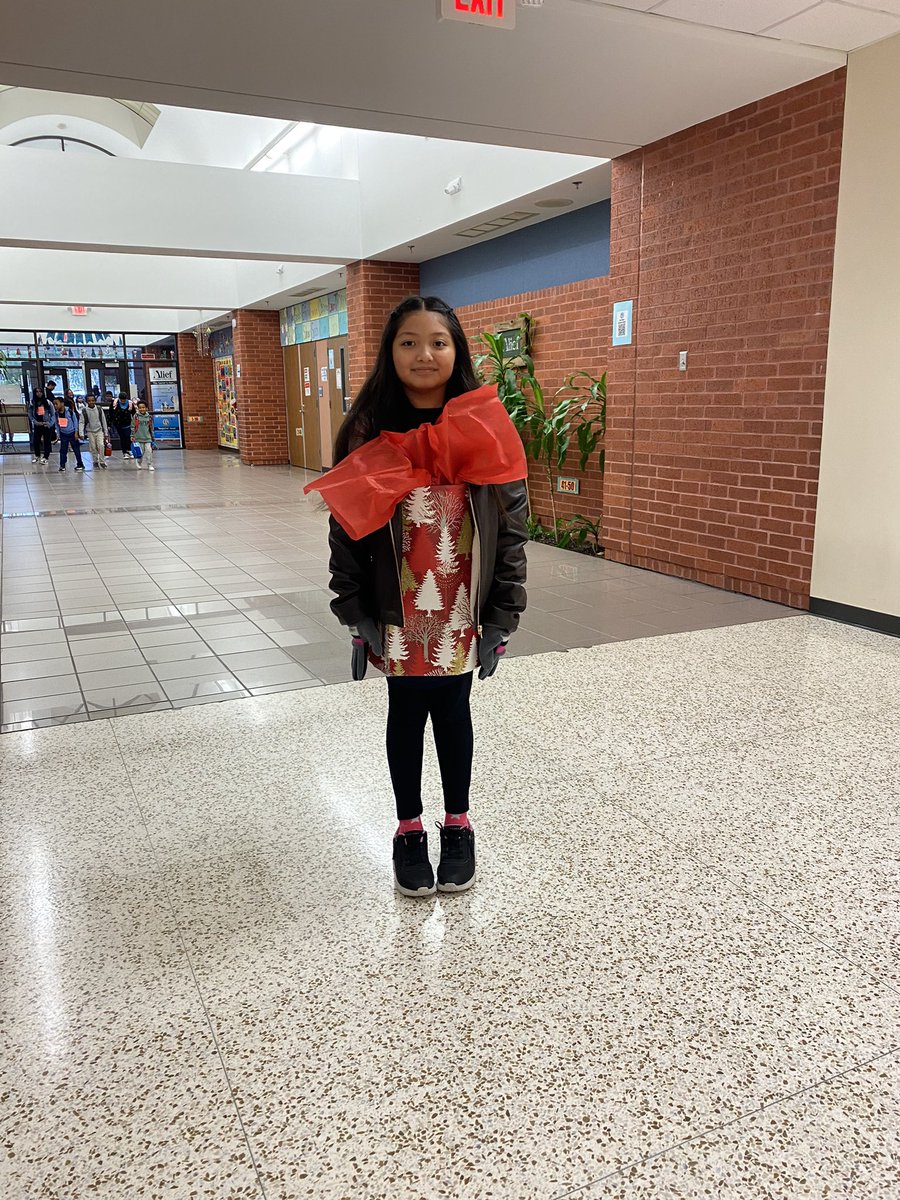ElementarySmith's tweet photo. A December to Remember.. π Today all Sharks are a Gift π @AdminVerow @escobar_m0404 #ChartingOurPATH #ADecemberToRemember https://t.co/4jl8IZc7rV
