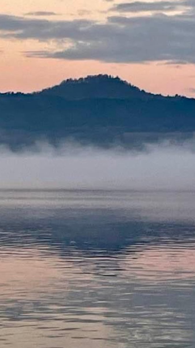 PrevotCecile's tweet image. Merveilleuse nature #LagoMaggiiore #LacMajeur #Lombadia #Italia
