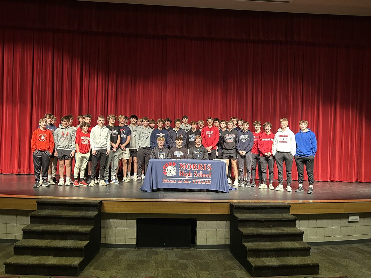 Awesome morning celebrating three of our seniors who signed to play at the next level. SCC and Peru are getting some fantastic young men! Shout out to the rest of our boys who came out early to support! 

SELFLESS//RELENTLESS//GRIT

#Brotherhood