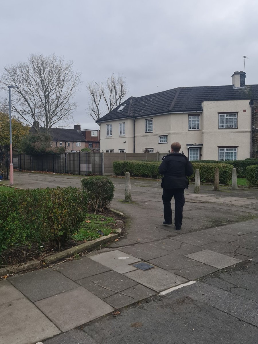 Becontree Police (@mpsbecontree) on Twitter photo As part of our #MeetYourStreet initiative, we carried out high-visibility patrols and weapon sweeps on Butler Road today, working to keep the community safe.
<a href="/essex_crime/">Essex Crime & Surrounding Areas.</a>
<a href="/lbbdcouncil/">Barking and Dagenham Council</a>
<a href="/MPSBarkDag/">Barking & Dagenham MPS</a> #Dagenham 1100EA As part of our #MeetYourStreet initiative, we carried out high-visibility patrols and weapon sweeps on Butler Road today, working to keep the community safe.
<a href="/essex_crime/">Essex Crime & Surrounding Areas.</a>
<a href="/lbbdcouncil/">Barking and Dagenham Council</a>
<a href="/MPSBarkDag/">Barking & Dagenham MPS</a> #Dagenham 1100EA