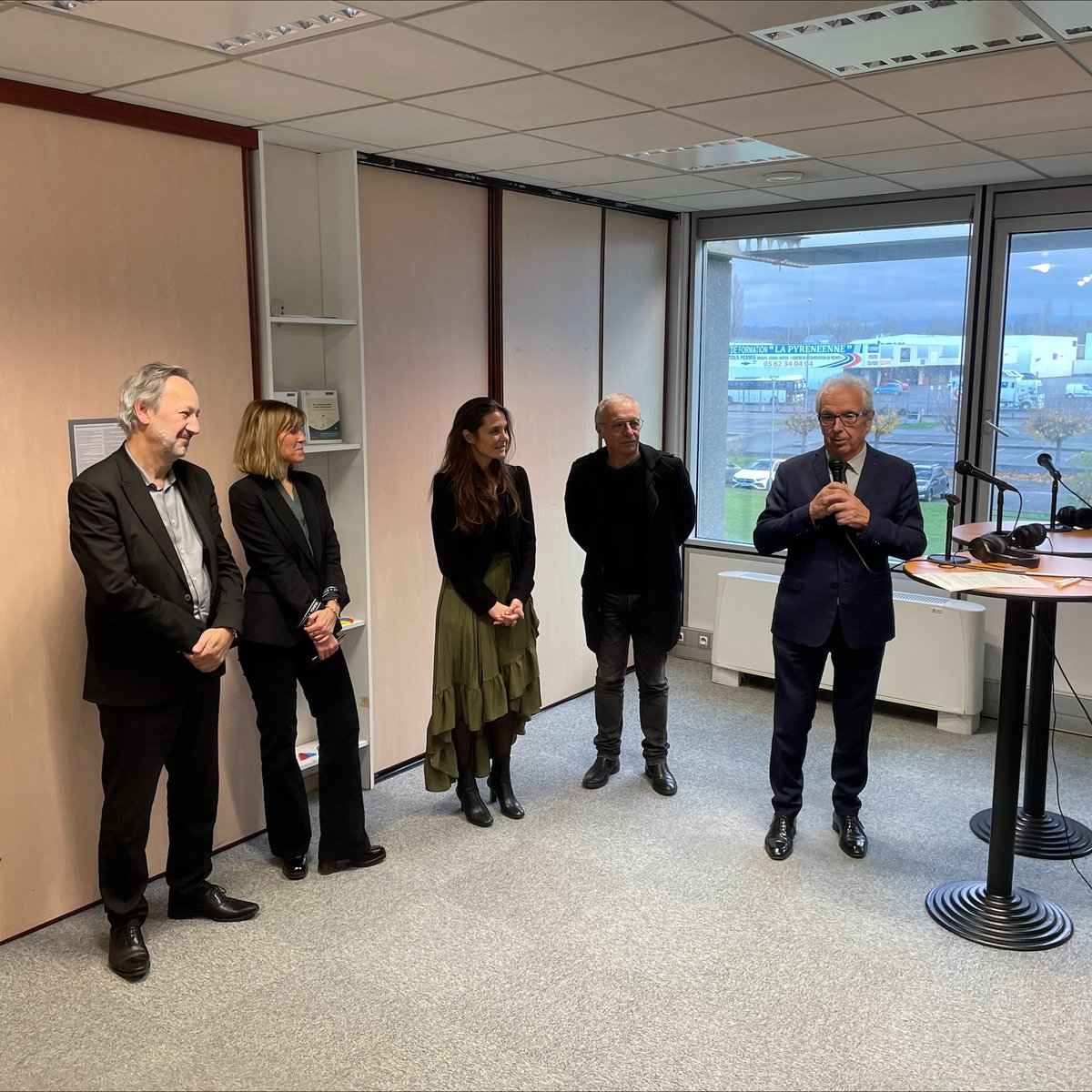 Inauguration de l'atelier <a href="/reseau_canope/">Réseau Canopé</a> à Tarbes
Un lieu et une équipe ancrés dans les territoires au service de la communauté éducative.
Merci à nos partenaires : <a href="/DSDEN65/">IA-DASEN 65</a> <a href="/MairieTarbes/">Mairie de Tarbes</a> <a href="/departementhapy/">Hautes-Pyrénées, le Département</a> <a href="/CCITarbesHP/">CCI Tarbes et HP</a> <a href="/Inspe_Toulouse/">Inspé Toulouse Occitanie-Pyrénées</a> 
<a href="/Canope_DTOcc/">Réseau Canopé Occitanie</a>