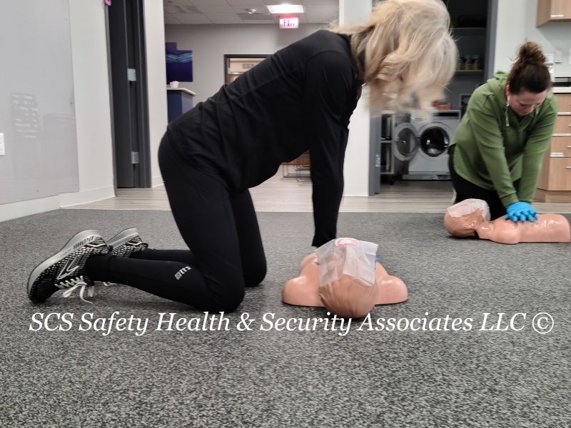 SCSSafetyHealth's tweet photo. 🚑 CPR saves lives! Is your team CPR certified? We offer comprehensive CPR training to ensure your workplace is prepared for emergencies. #CPRTraining #LifeSavingSkills #FirstAidCPR

Share this post!   For more information ☎️ 703-779-7330  📧 Info@scssafetyandhealth.com https://t.co/RR1WqaYZ50