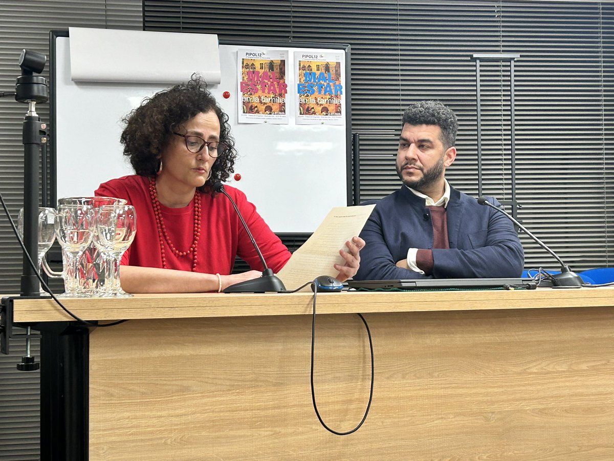 PERMUTACIÓ DE LES JUNTES DIRECTIVES
 
DIRECCIÓ 
Irene Domínguez Díaz
 
JUNTA DIRECTIVA 
Soledad Bertran Acosta
Andrea Freiria Blanch
Oriana Novau Onrubia
Carla Rojo Martinucci
 
El Director i la Junta Directiva sortint felicitem a la Directora i als membres de la JD entrant.